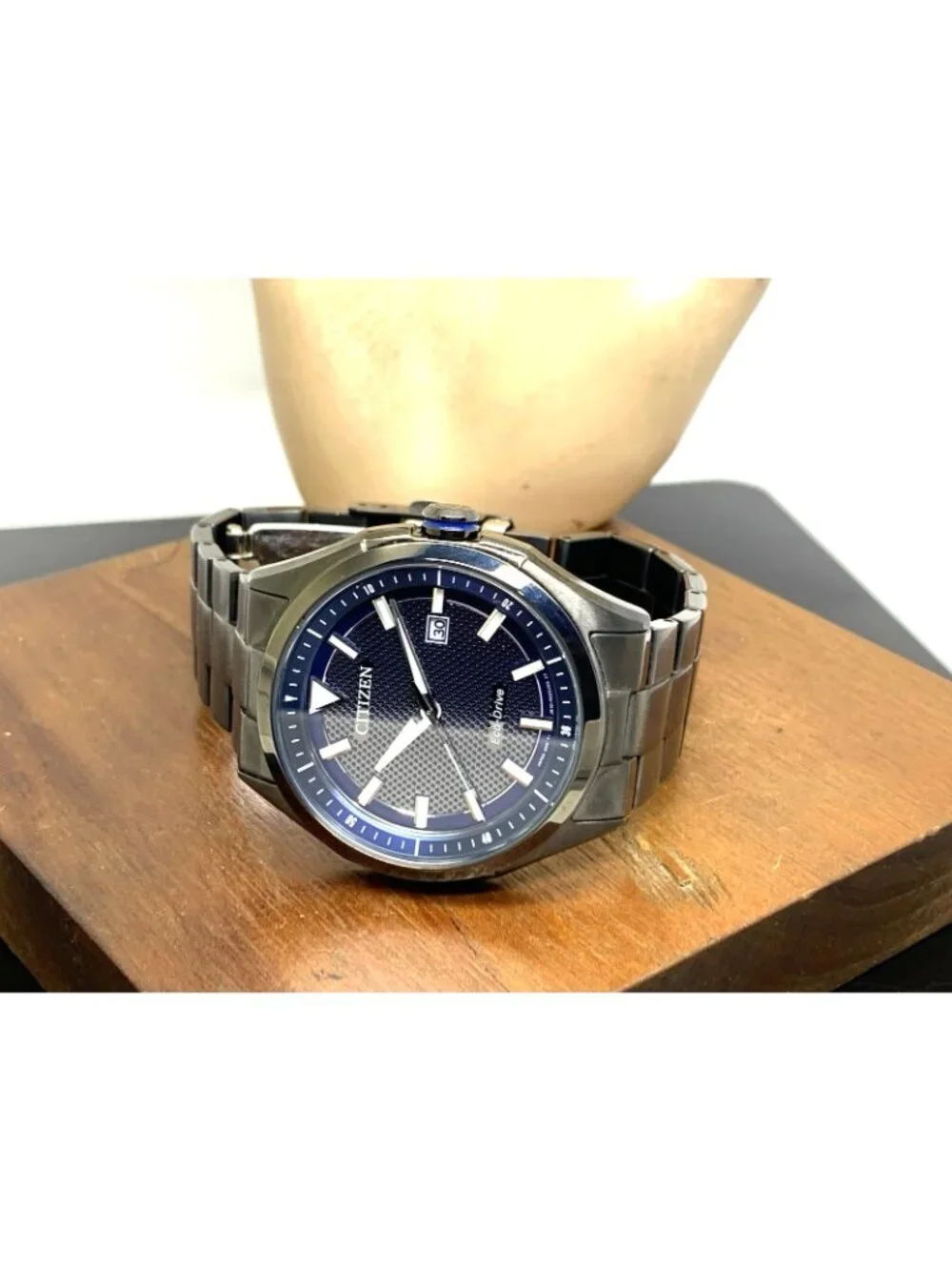 Citizen h9194y has extra